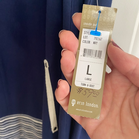 NWT Erin London Cold Shoulder Long Sleeve Top Turn-A-Bout in Navy Size Large - Picture 8 of 8